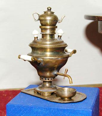 orientalischer Samowar - Marlies Vetter - MAVE - auf - Array - orientalischer Samowar - Marlies Vetter - MAVE - auf - Array -